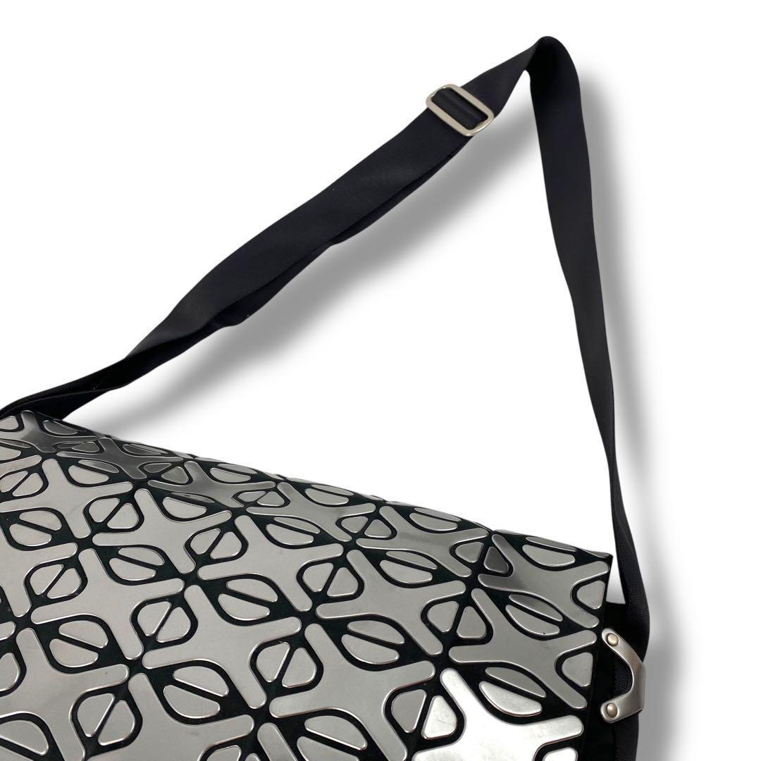 未使用品 PLEATS PLEASE ISSEY MIYAKE ショルダーバッグ