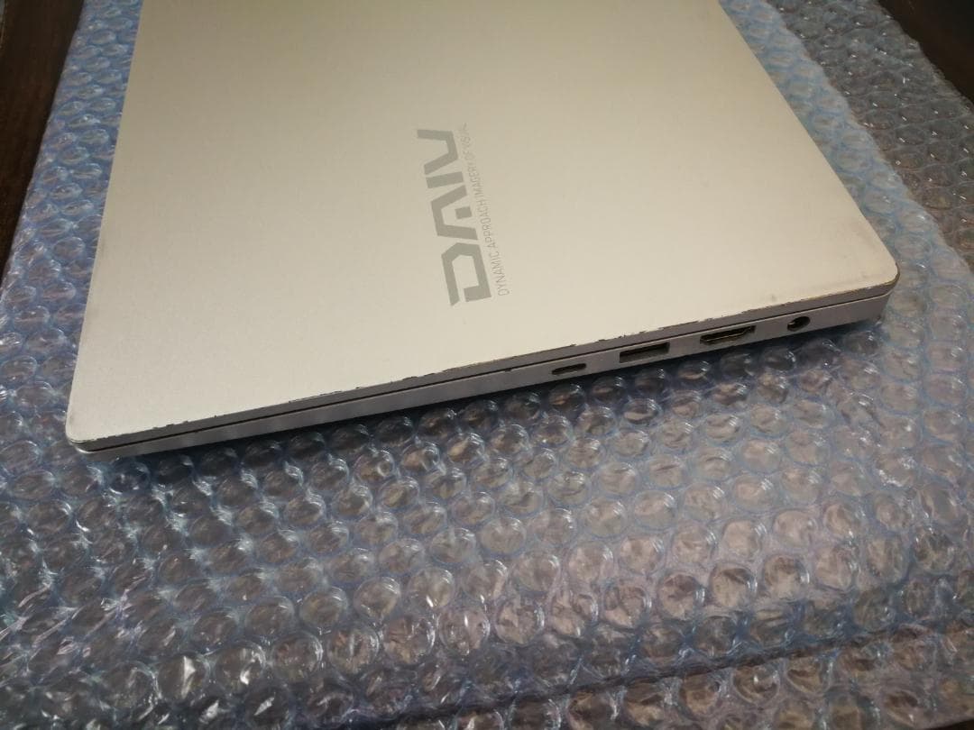 1kg未満 DAIV 4P i7-1165G7 32GB 1TB 新品 SSD