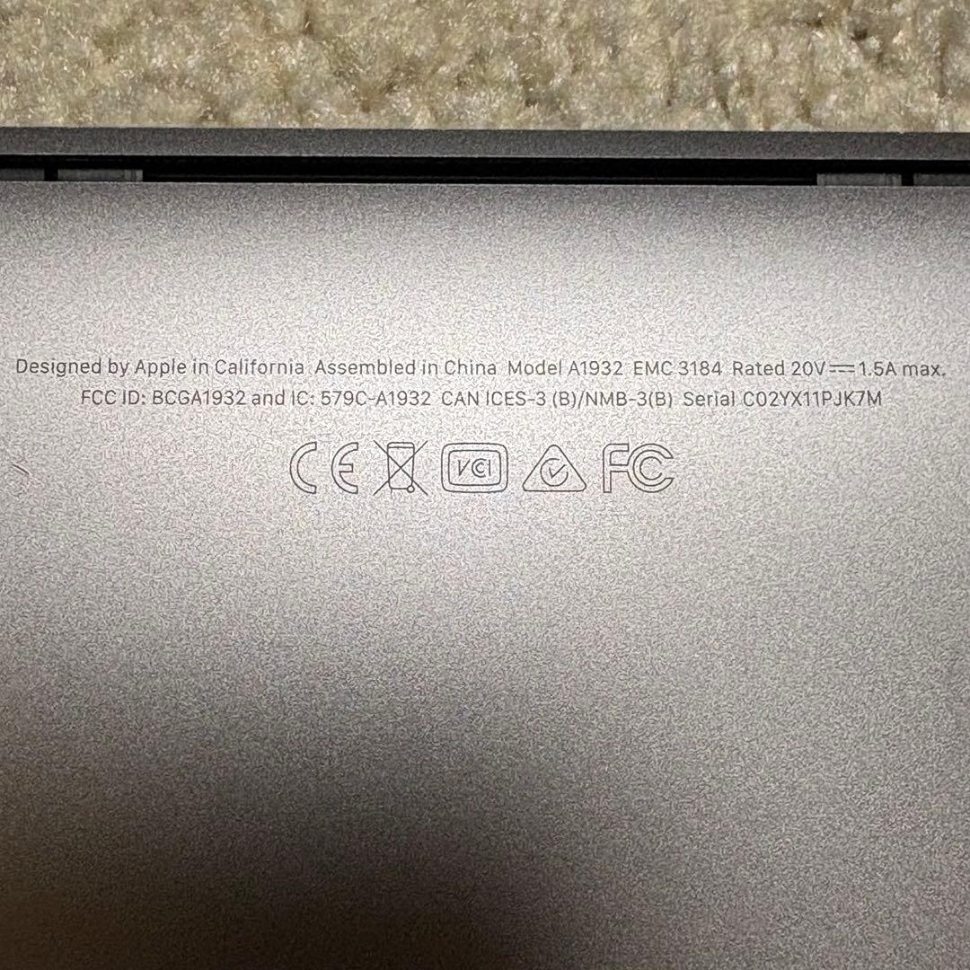 Apple MacBook Air 2018/メモリ16/256/スペースグレイ