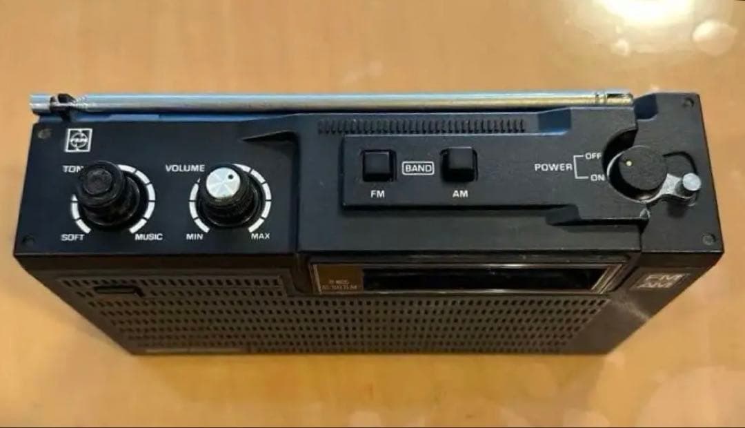 【National Panasonic】 ラジオ FM/AM RF-655