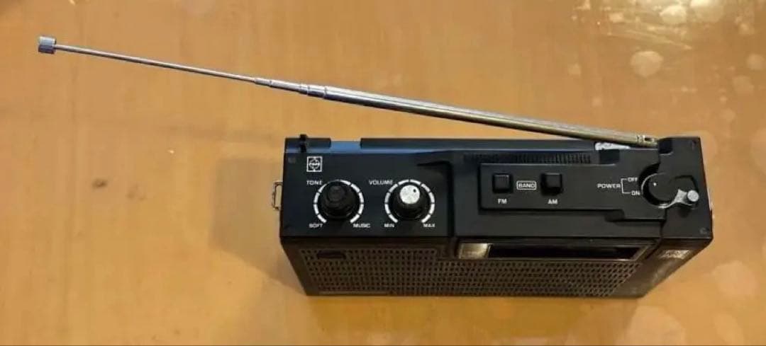 【National Panasonic】 ラジオ FM/AM RF-655