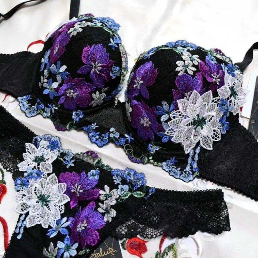 新品・タグ付き☆ワコール☆サルート☆８１G・ちはやふる☆ＢＬ☆Ｅ７０＆ソングＬ