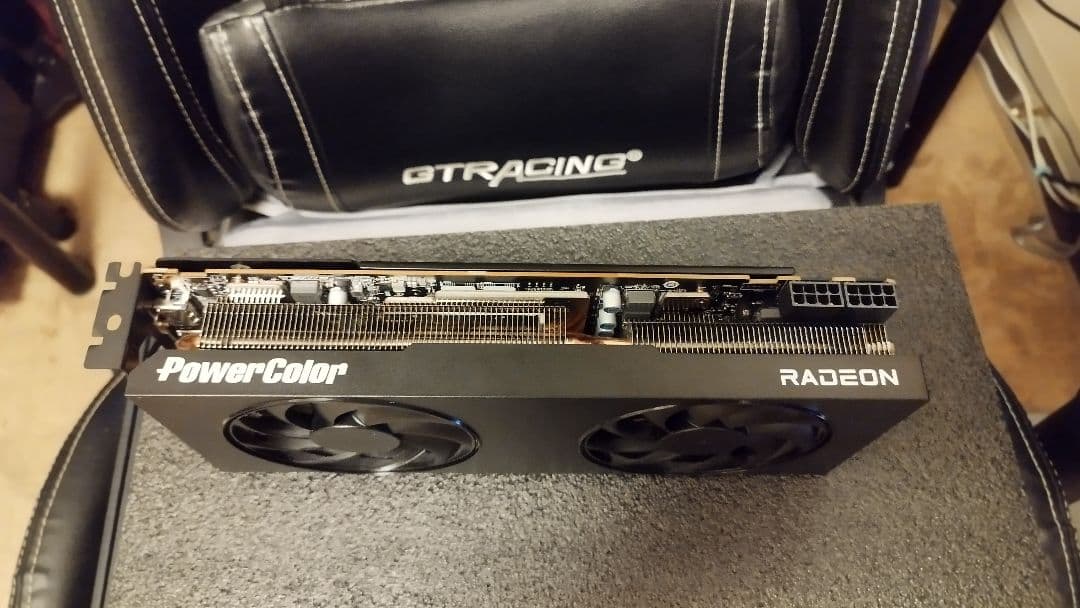 玄人志向 AMD RADEON RD-RX7700XT-E12GB/DF