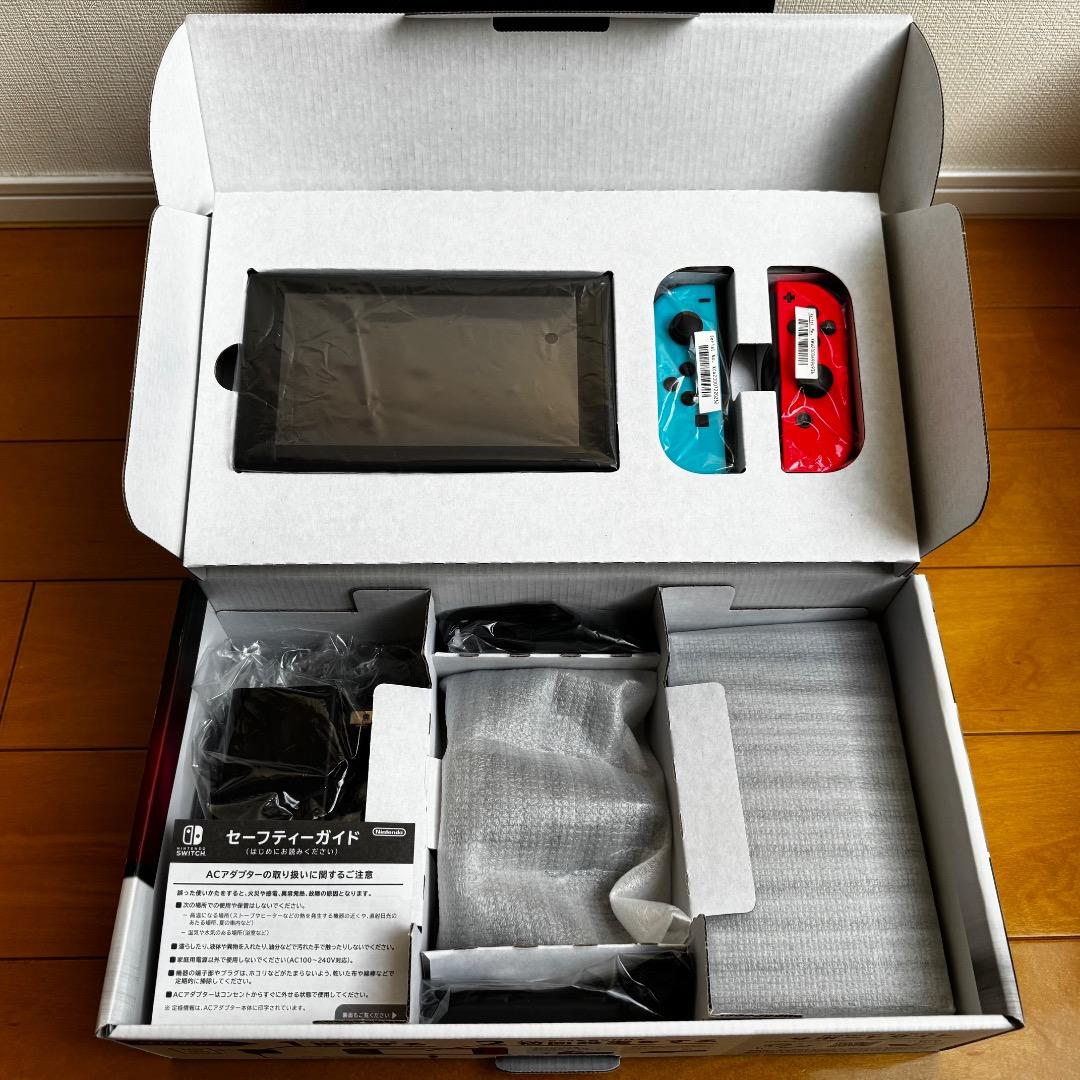 Nintendo Switch本体 ネオンブルー／レッド キャリーケース付