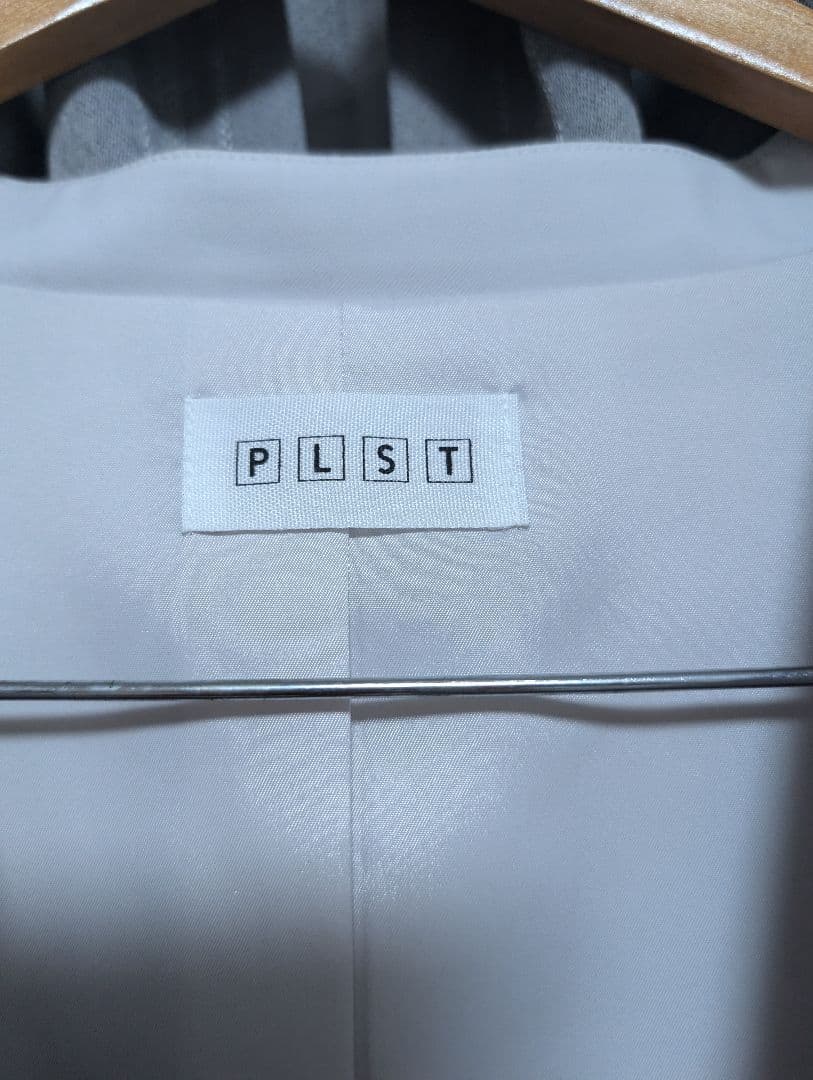 PLST プラステ　ライトグレーセットアップ