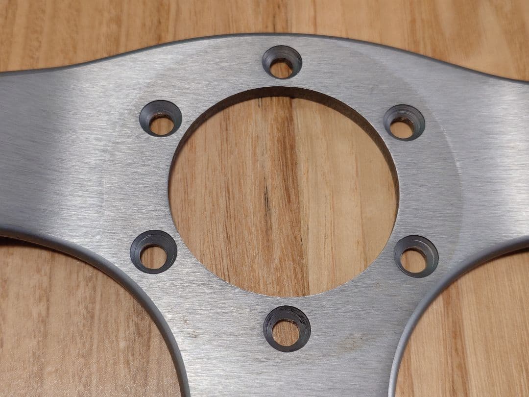 専用出品MOMO Race 32cm ステアリングとリング、ホーンボタン