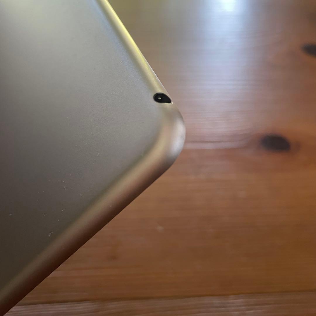 【美品】iPad Air 2 Wi-Fiモデル 64GB シルバー