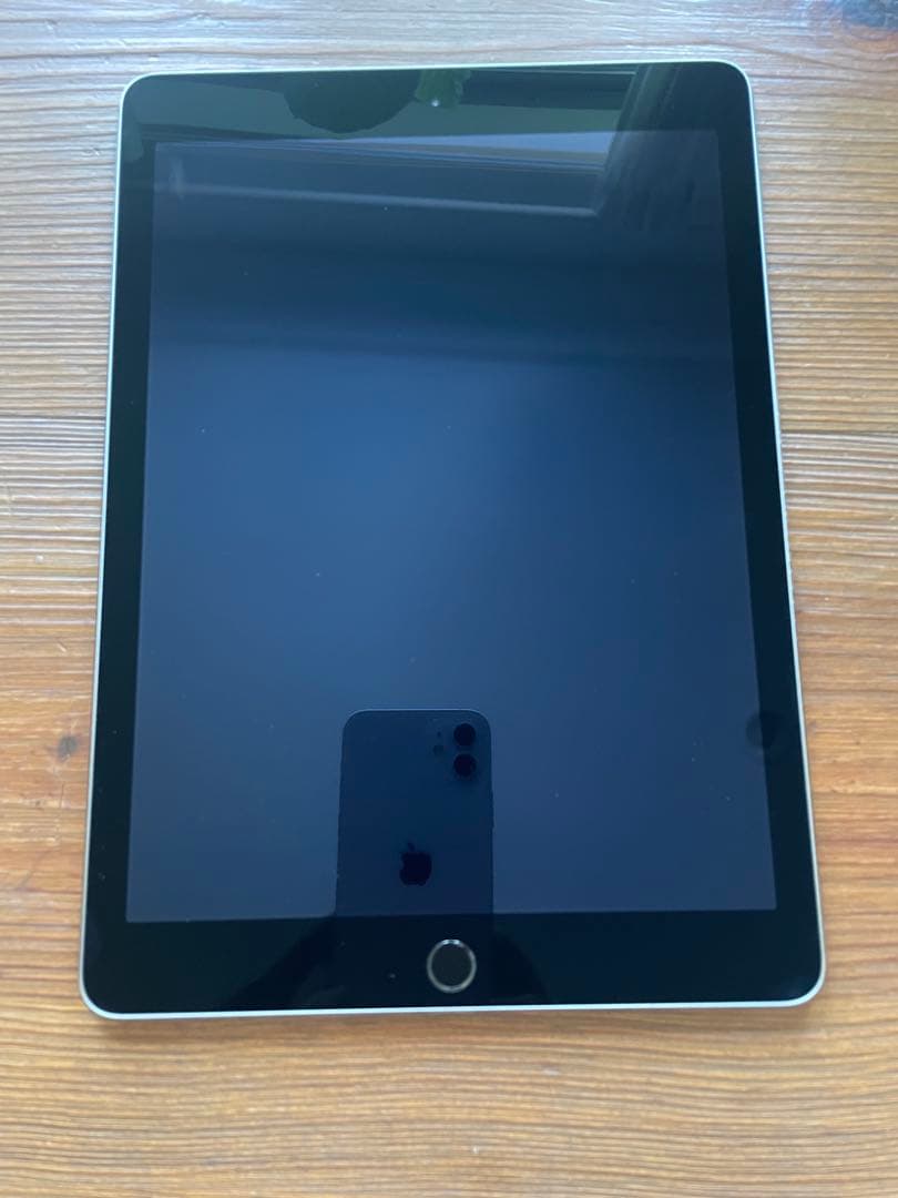 【美品】iPad Air 2 Wi-Fiモデル 64GB シルバー