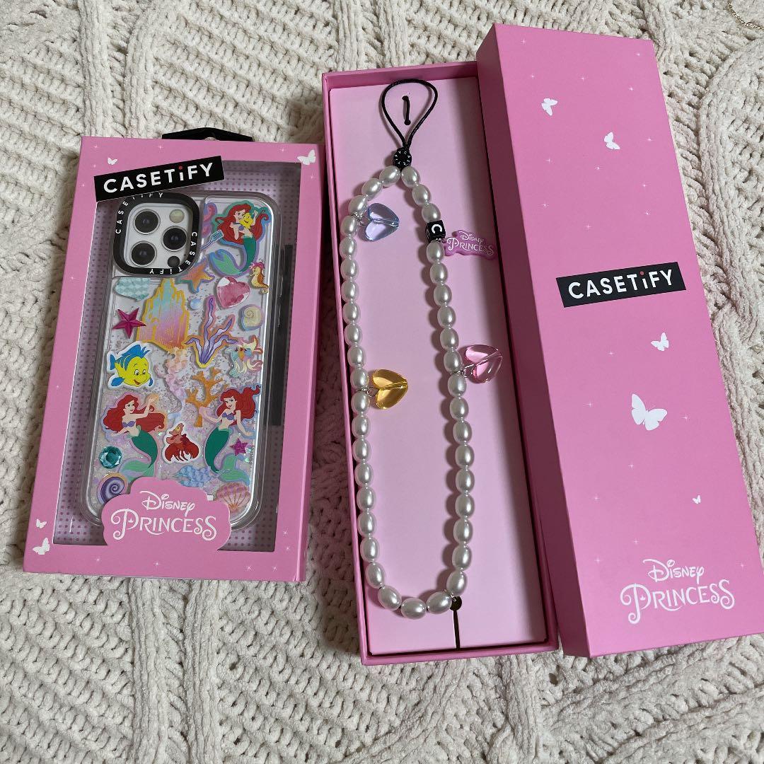 CASETiFY ディズニーiPhone 12 pro用ケース & ストラップ