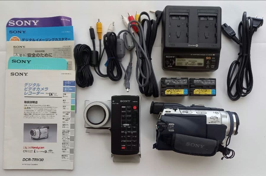 SONY Handycam ソニー デジタルビデオカメラ　DCR-TRV30