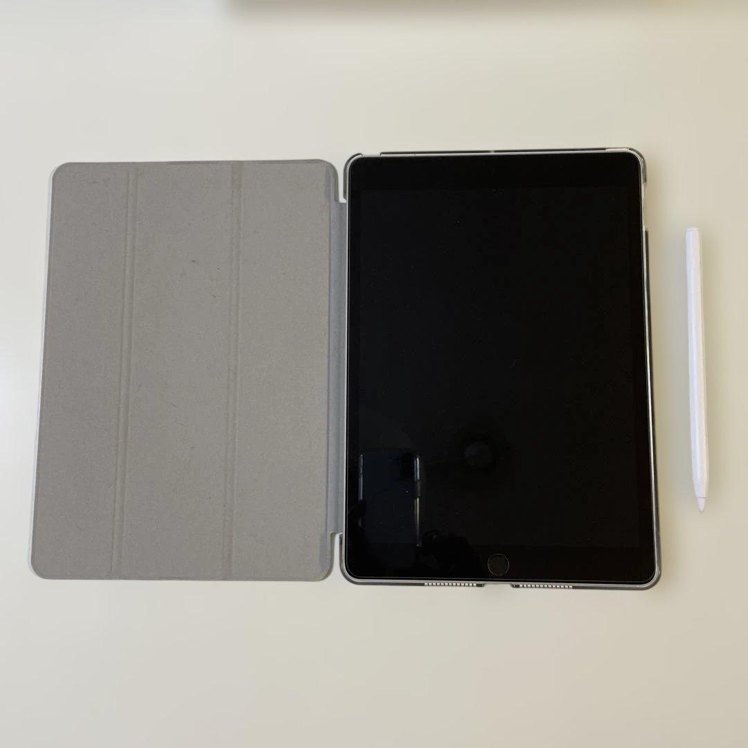 iPad 第9世代 64GB WiFiモデル+ 社外ペン + カバー