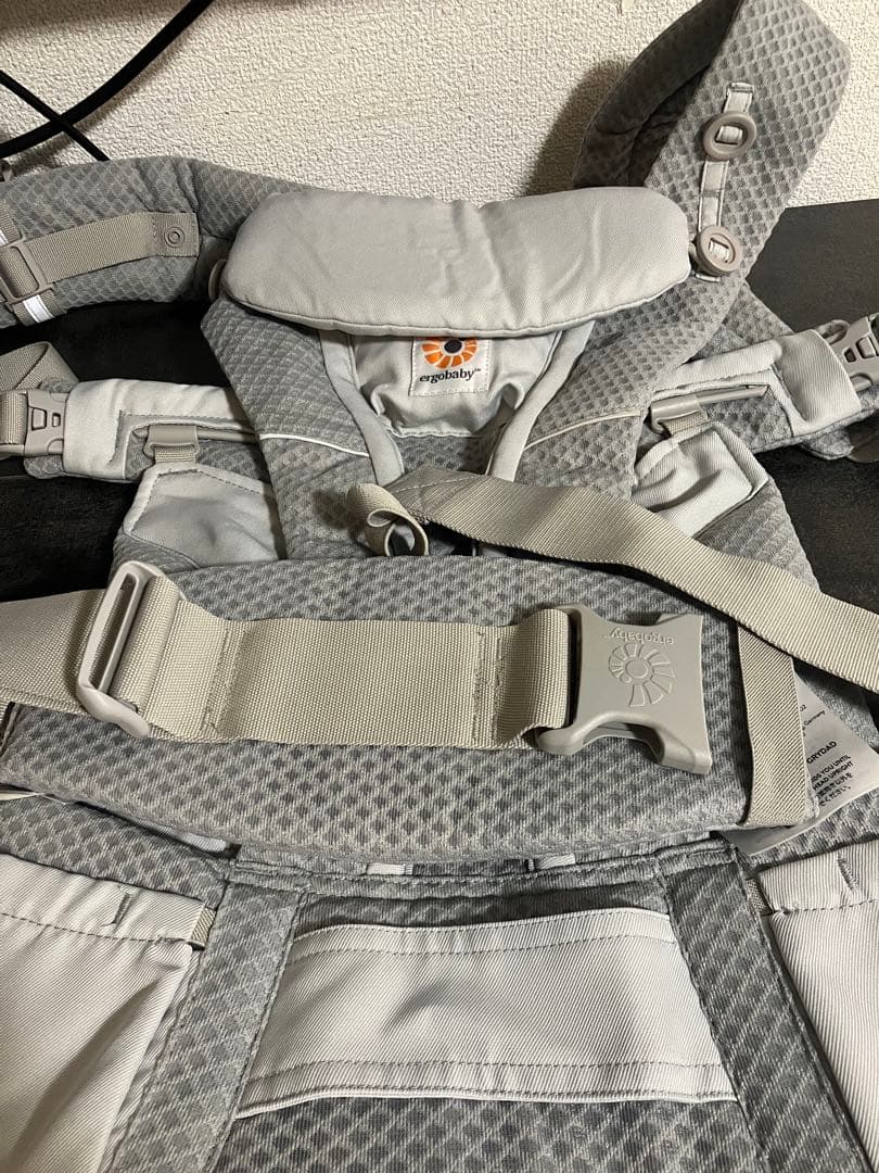 エルゴベビー　オムニブリーズ抱っこおんぶ紐パールグレー