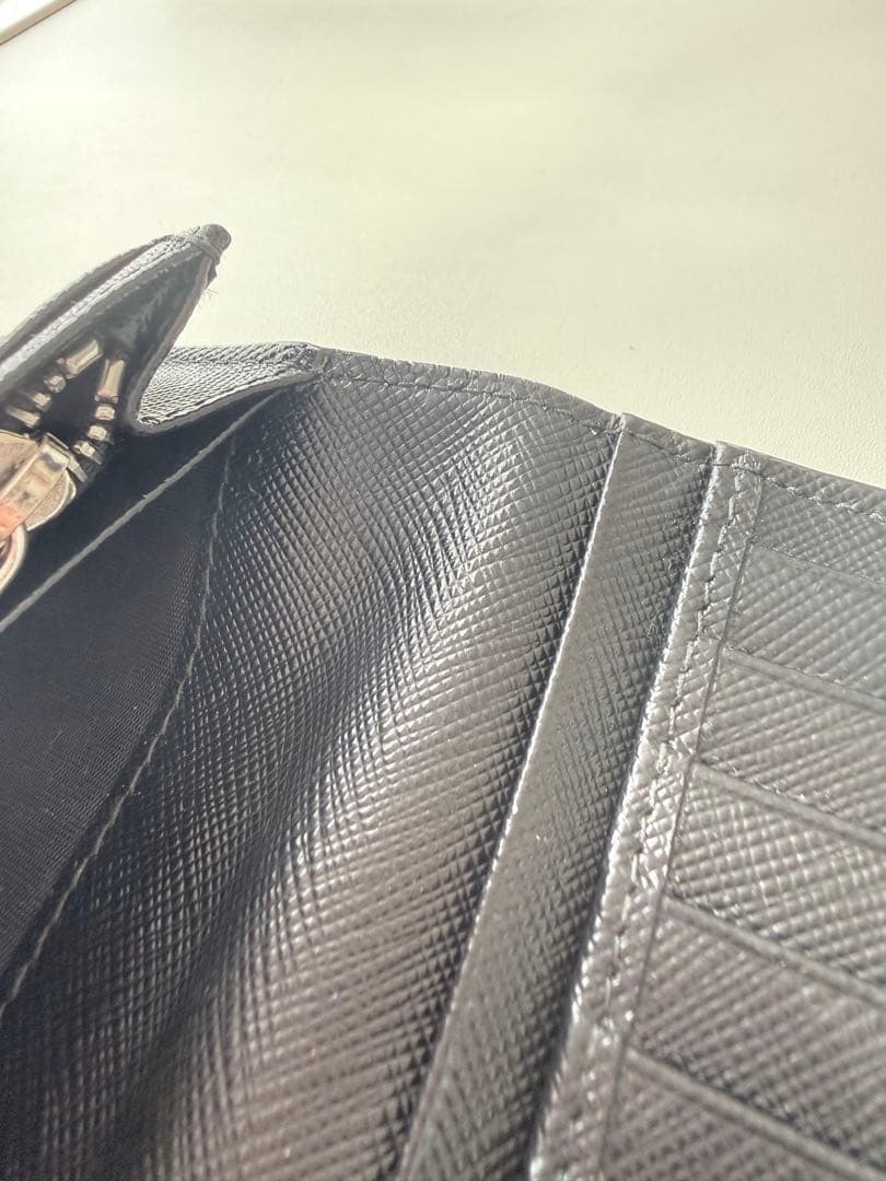 【美品】値下げ中‼️PRADA サフィアーノレザー　財布