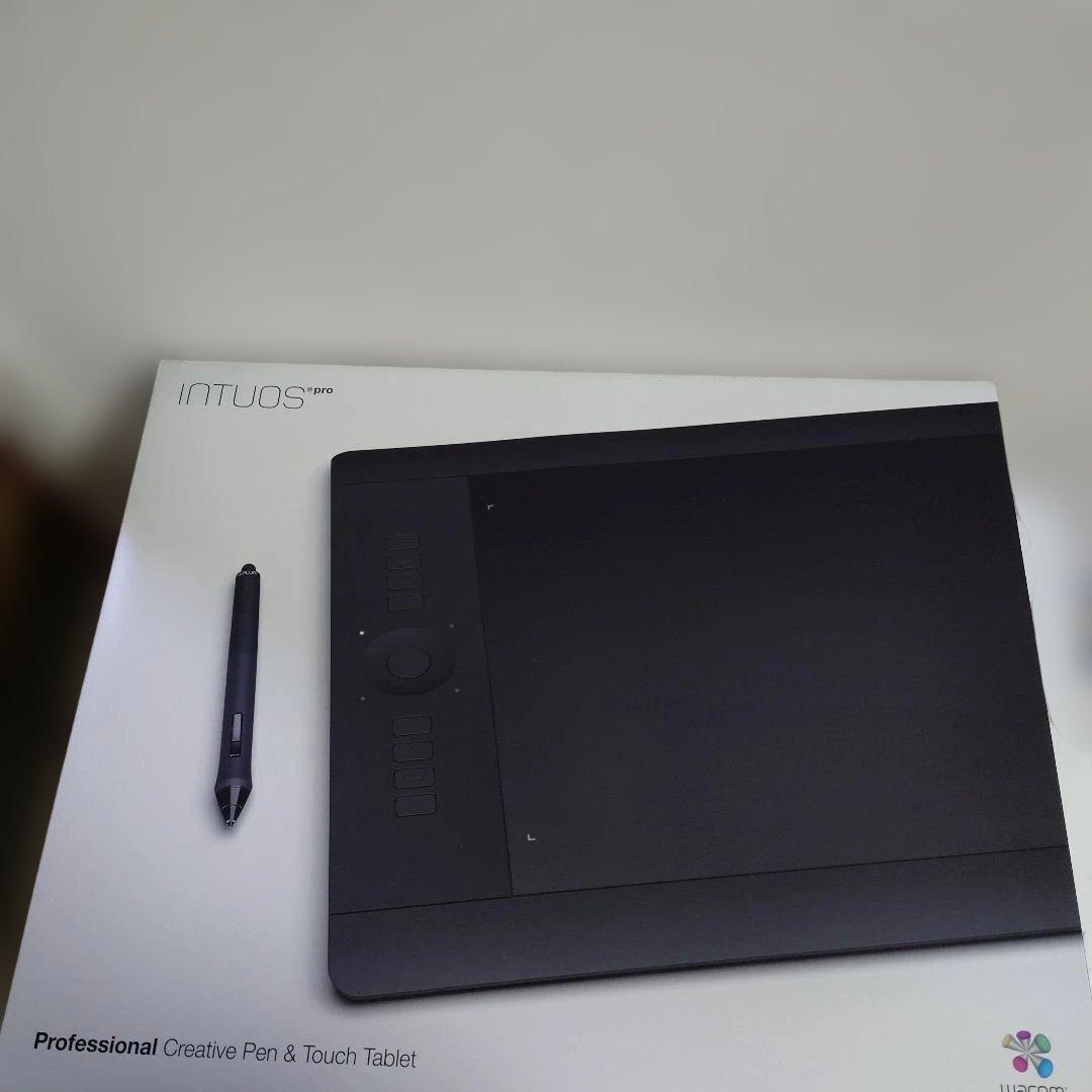 ワコム ペンタブ intuos Pro PTH-851/K1