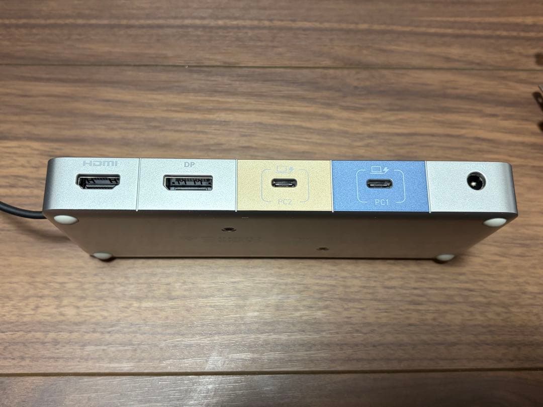分配器・切替器 Anker 554 KVM Switch Dual 4K,For Dual