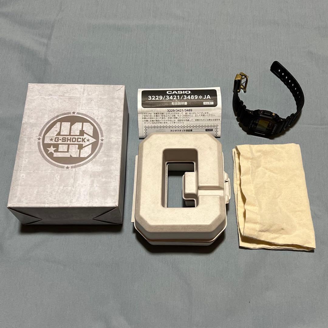 G-SHOCK DW-5040PG-1JR 40周年記念モデル