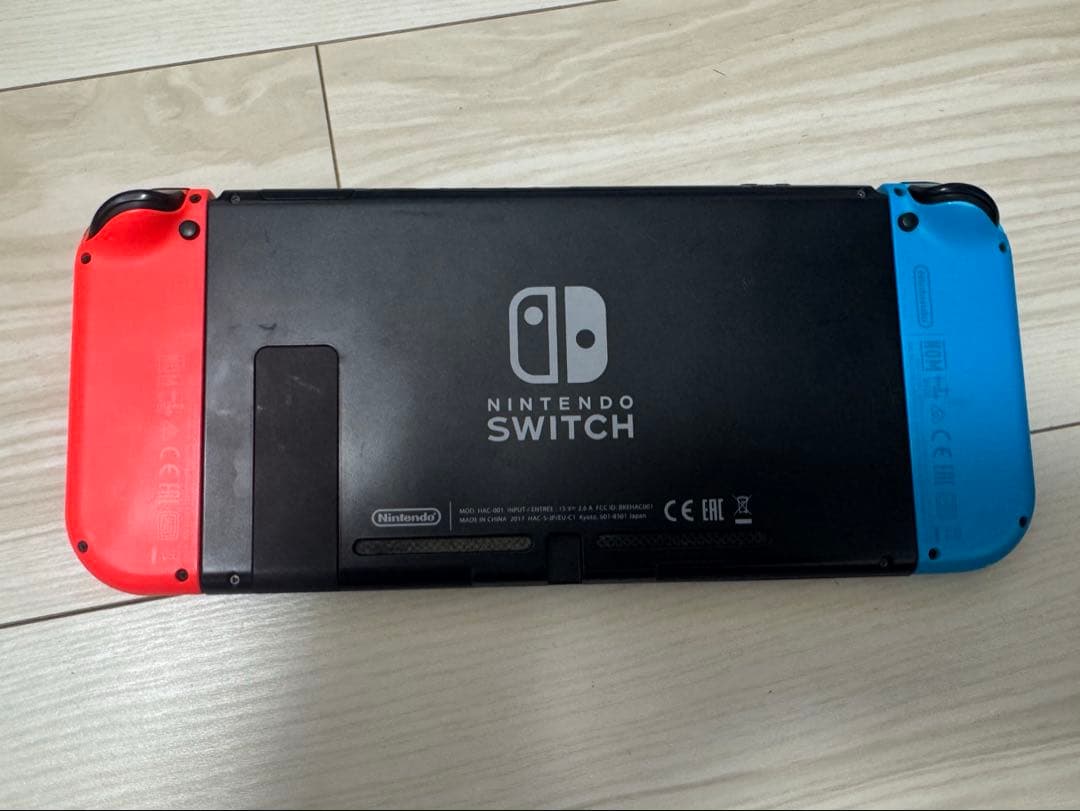 Nintendo Switch 赤と青 本体とアクセサリー