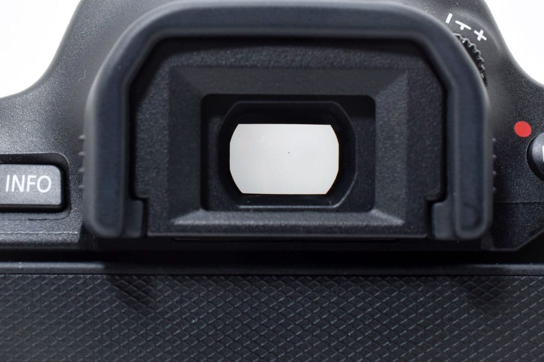 超美品✨キヤノン EOS Kiss X10✨高性能 STMレンズセット 一眼レフ