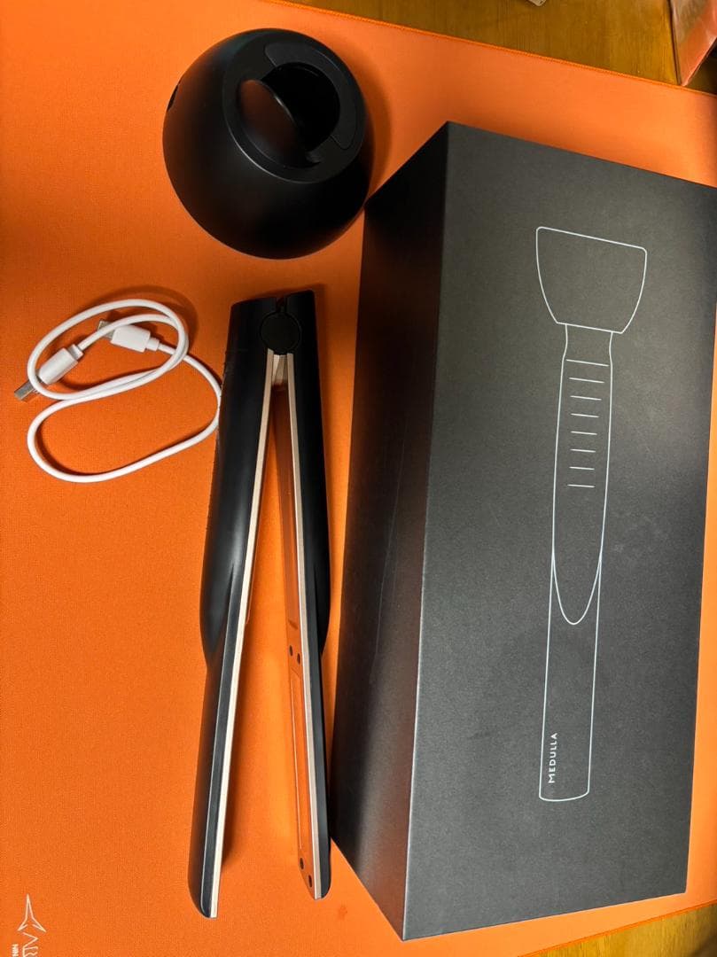 【美品/付属完備】MEDULLA コードレスヘアアイロン 黒