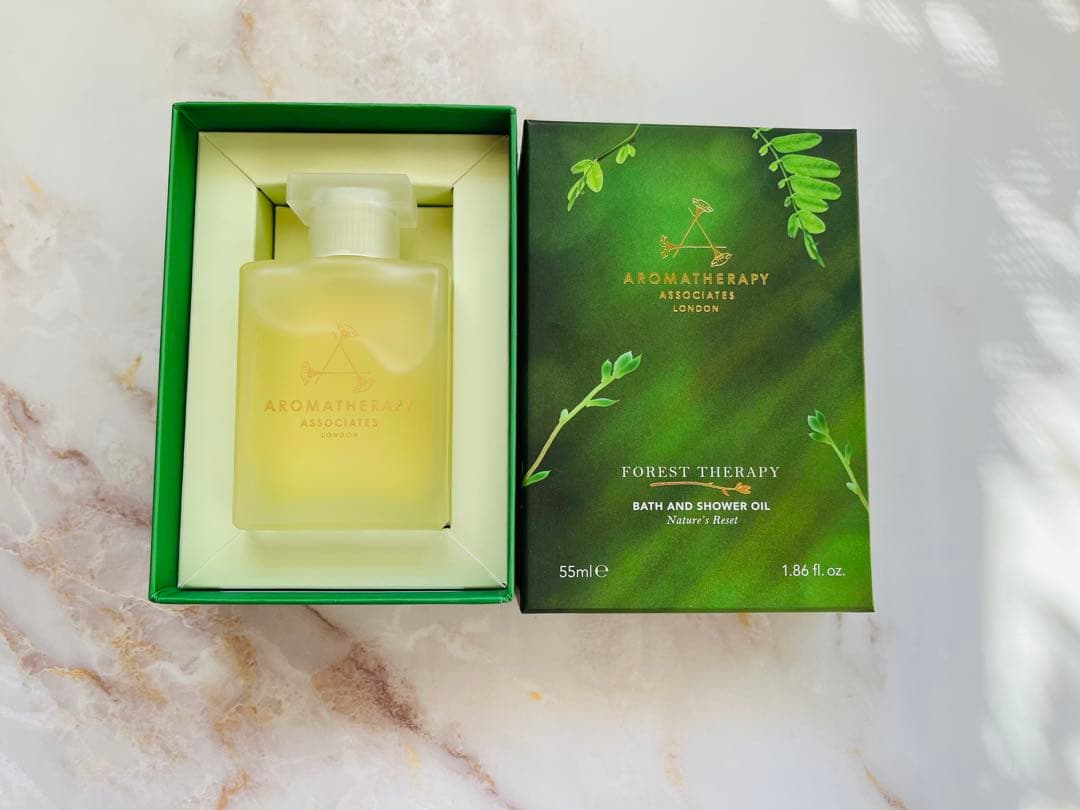 アロマセラピーアソシエイツ フォレスト バスアンドシャワーオイル 55ml