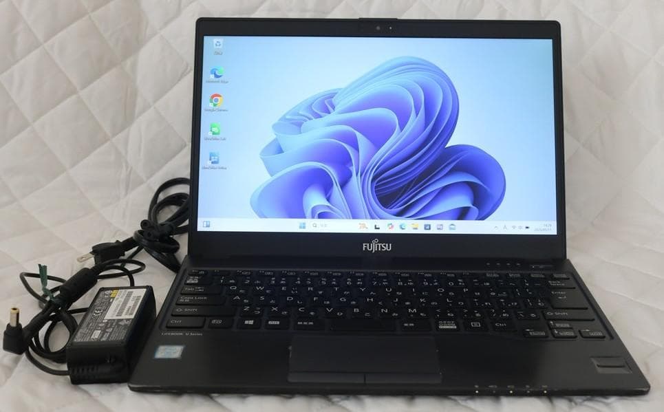 ☆富士通 U937/P☆Win11☆Core i5☆8G☆SSD☆薄型軽量☆