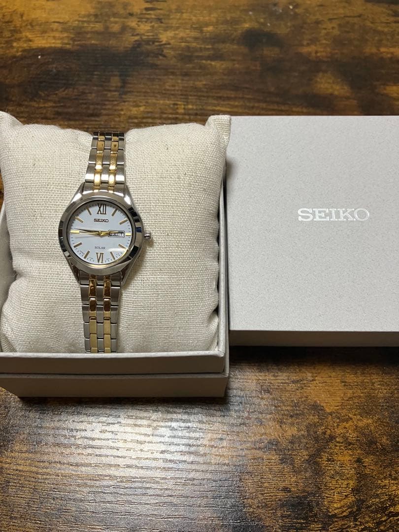 SEIKO Solar ホワイトダイヤル 時計