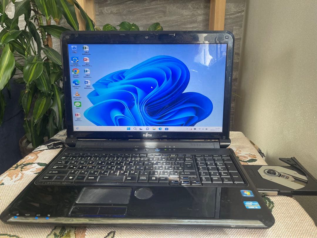 富士通　ノートパソコンCore i5✨メモリ4GB✨ Windows11✨】
