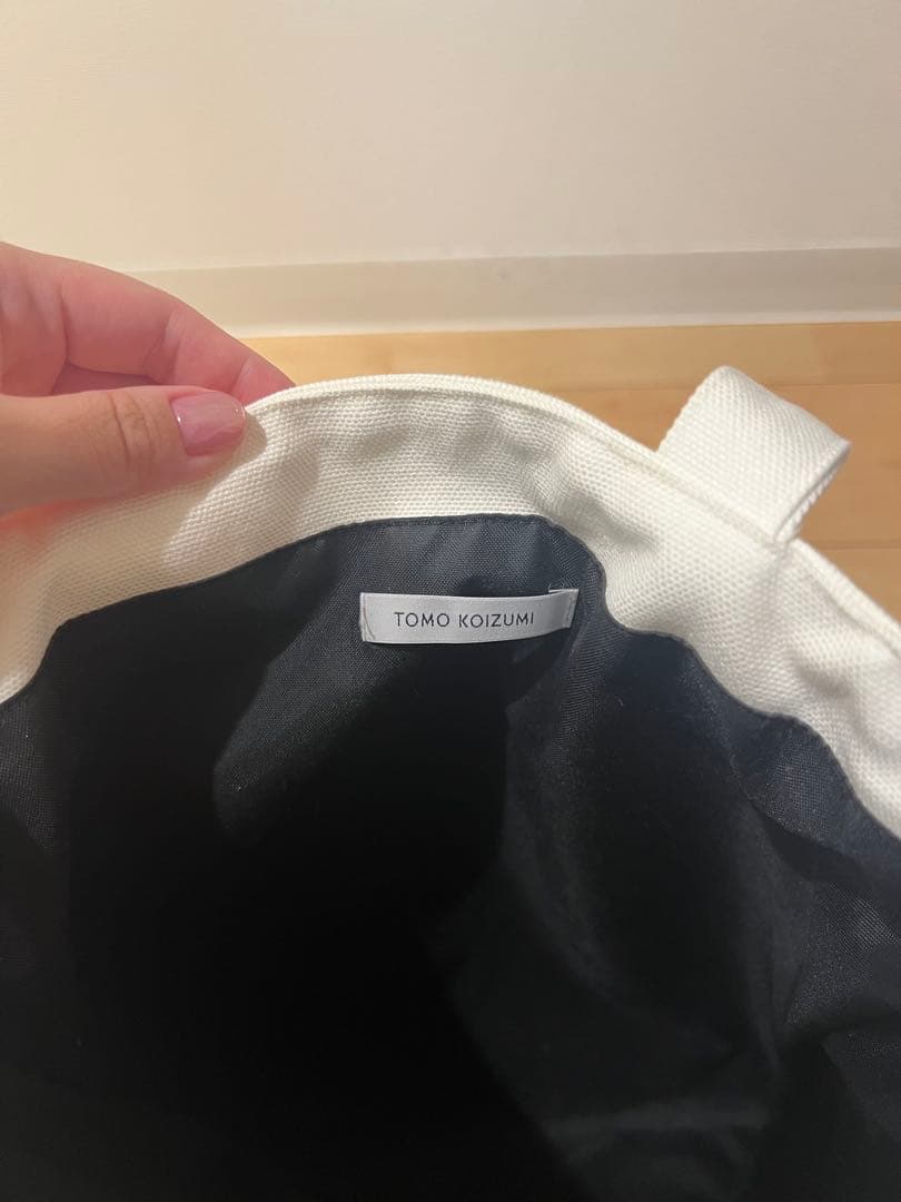 ユン！TOMO KOIZUMI フリルトートバッグ