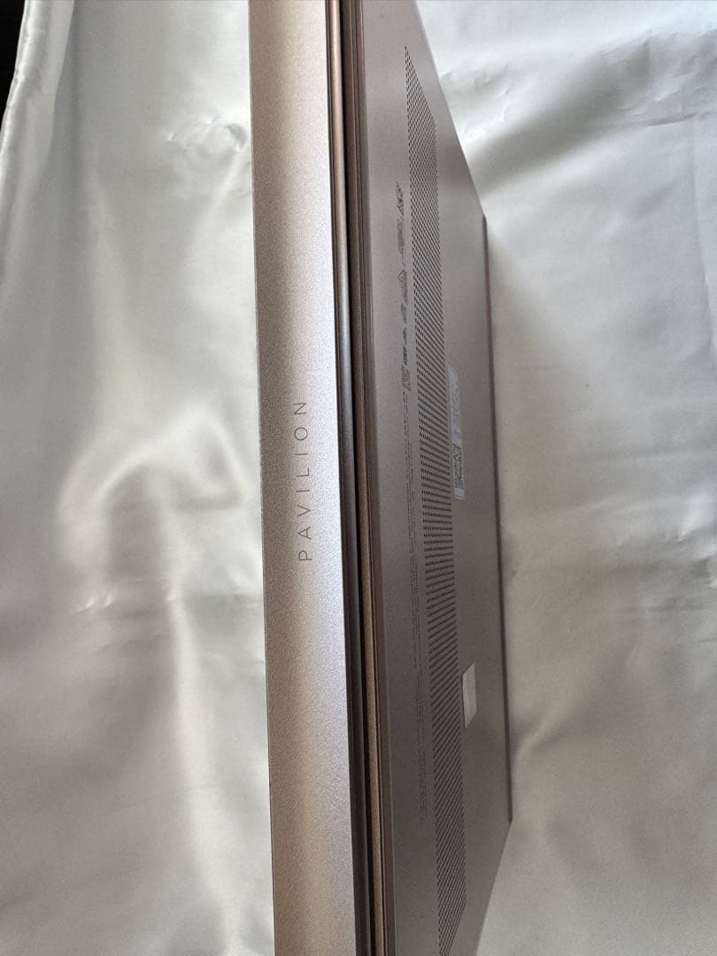 ピンク/最軽量957kg/HP Pavilion Aero 13/Ryzen 7