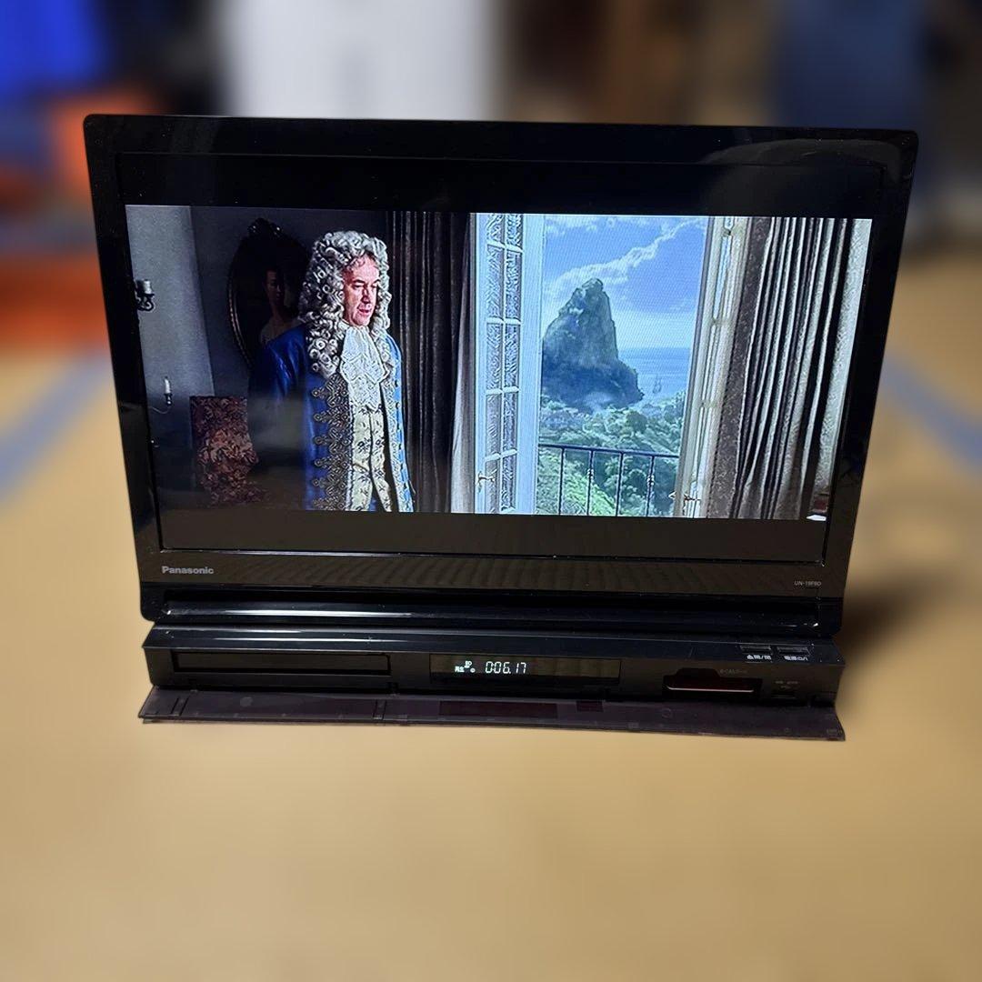 パナソニック　ブルーレイプレイヤー、テレビセット