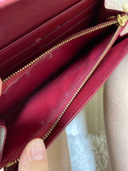 ルイヴィトン　ヴェルニ　レッド