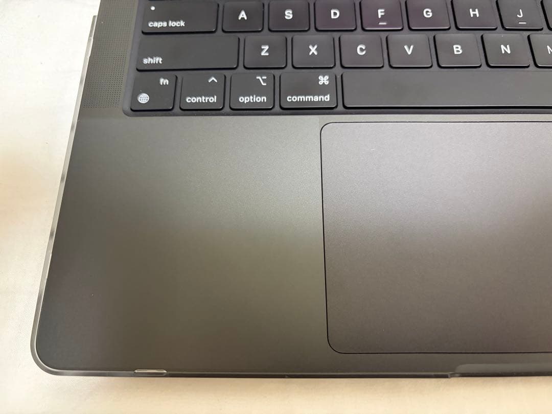MacBook Pro 14インチ m4 usキーボード インケース付き