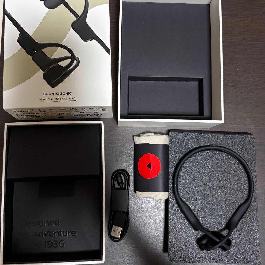 骨伝導イヤホン SUUNTO SONIC オープンイヤー　軽量 IP55防水