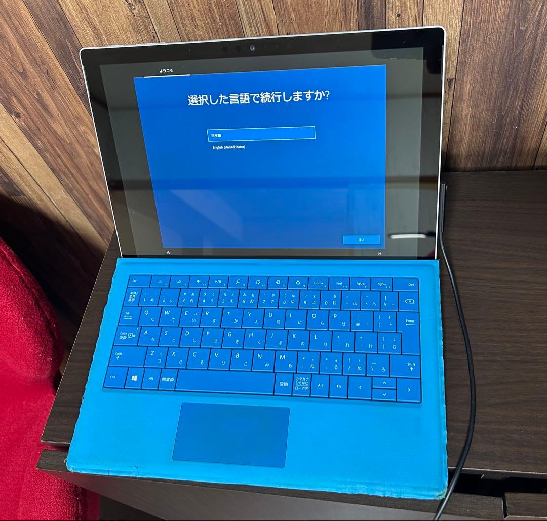 【初期化済】Surface Pro 5 128GB モデル＋純正キーボード