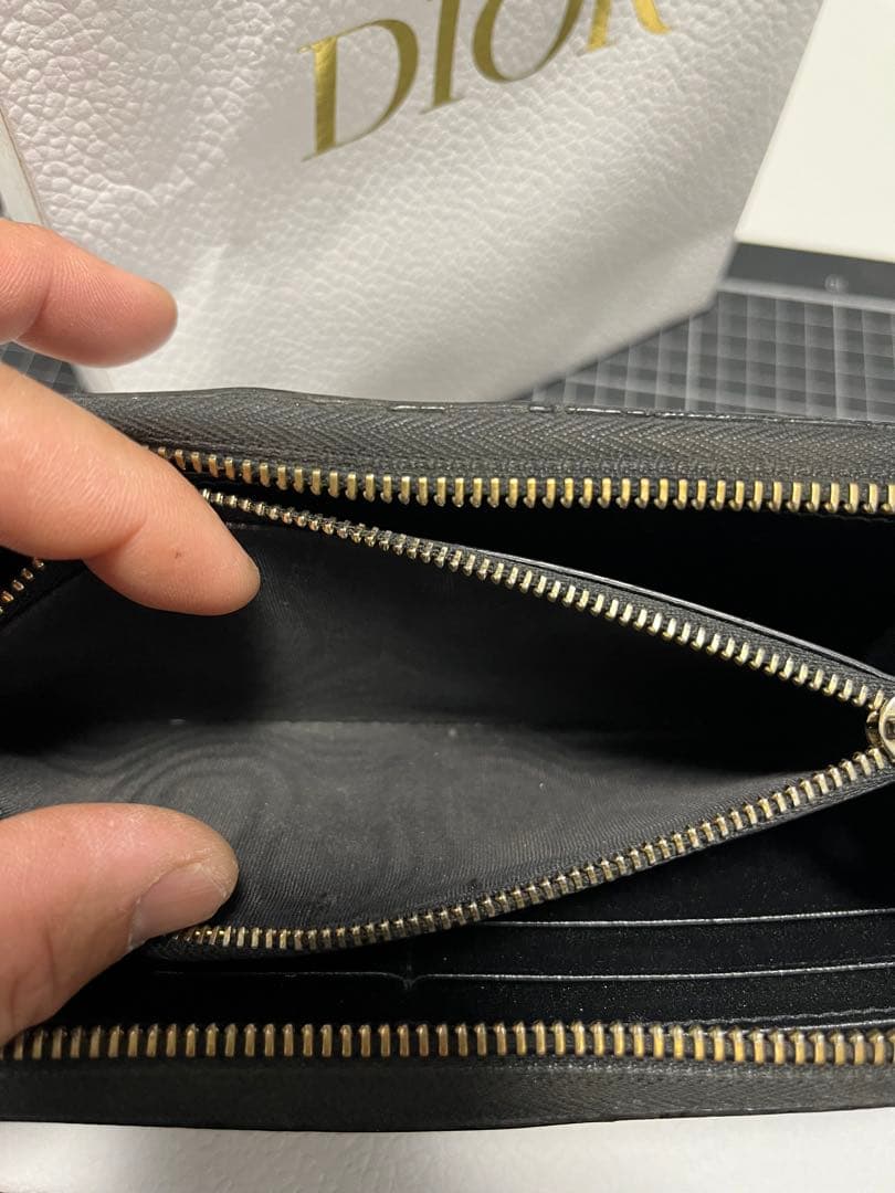 dior ラウンド長財布