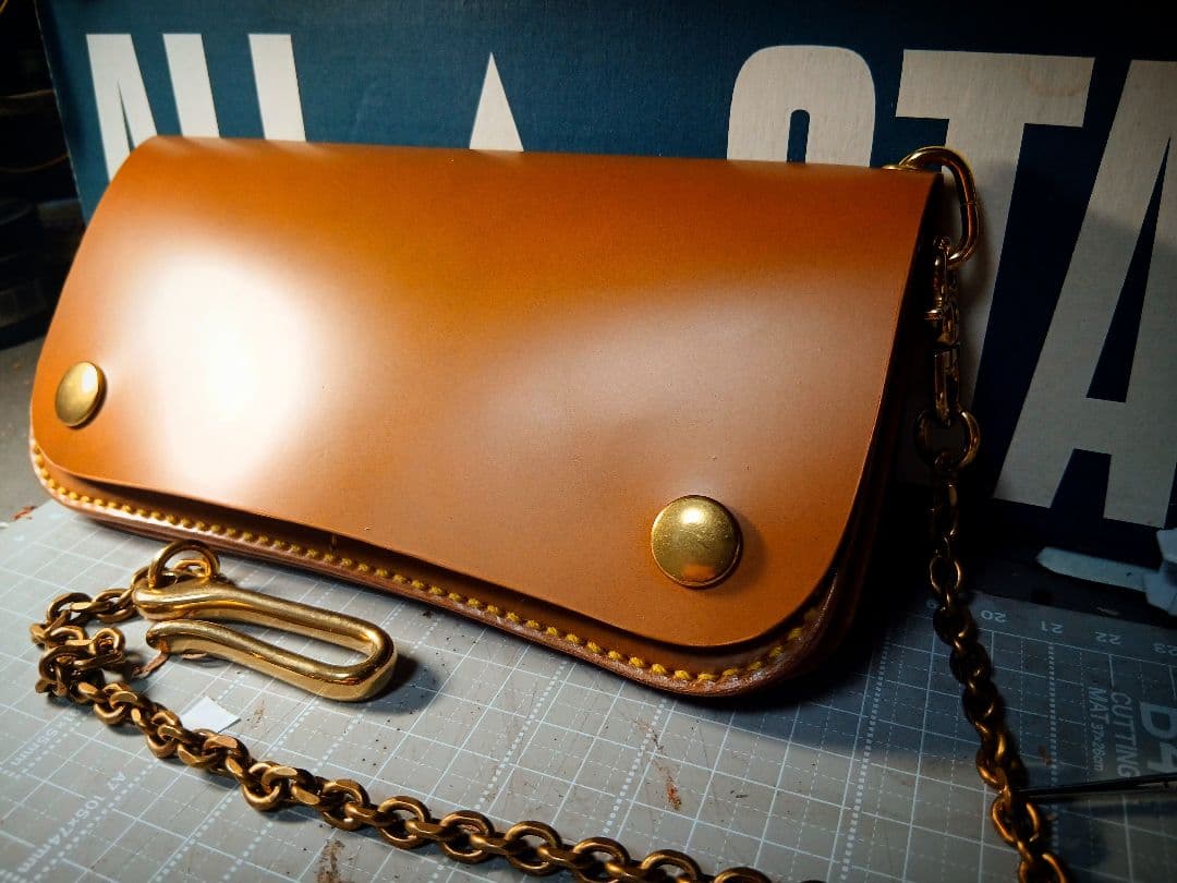 コードバン トラッカーウォレット ハンドメイド 長財布 経年変化