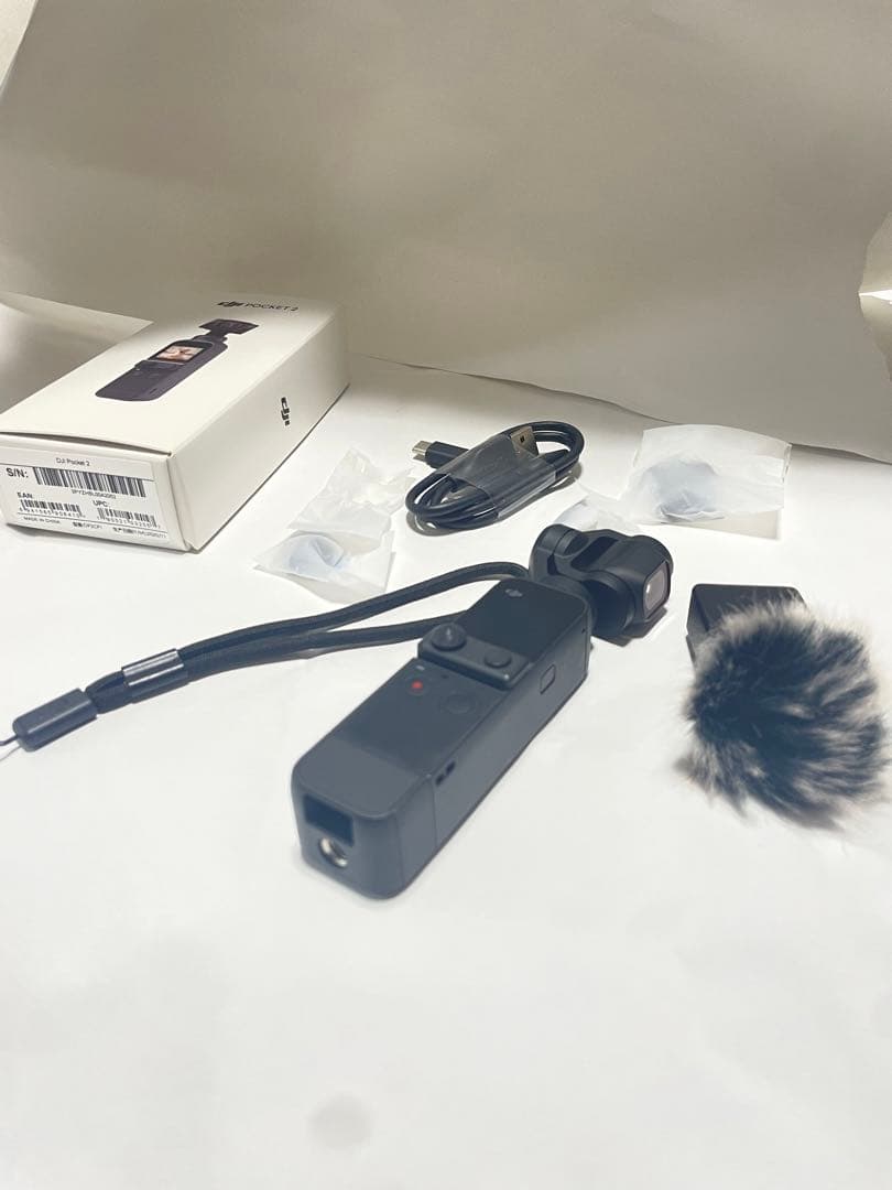 DJI Pocket 2 ビデオカメラ 本体 + 付属品