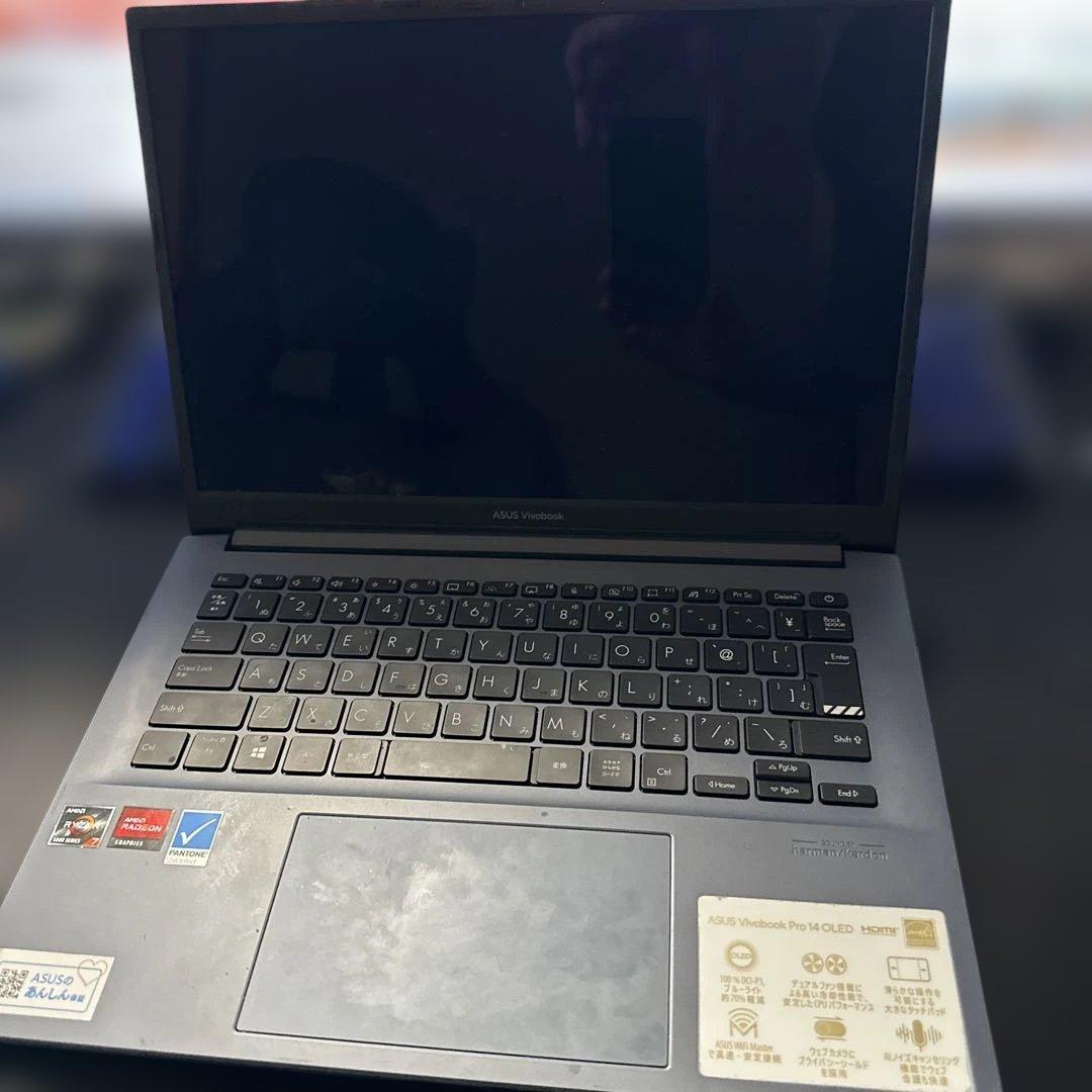 ASUS VivoBook Pro 14 XOLED本体