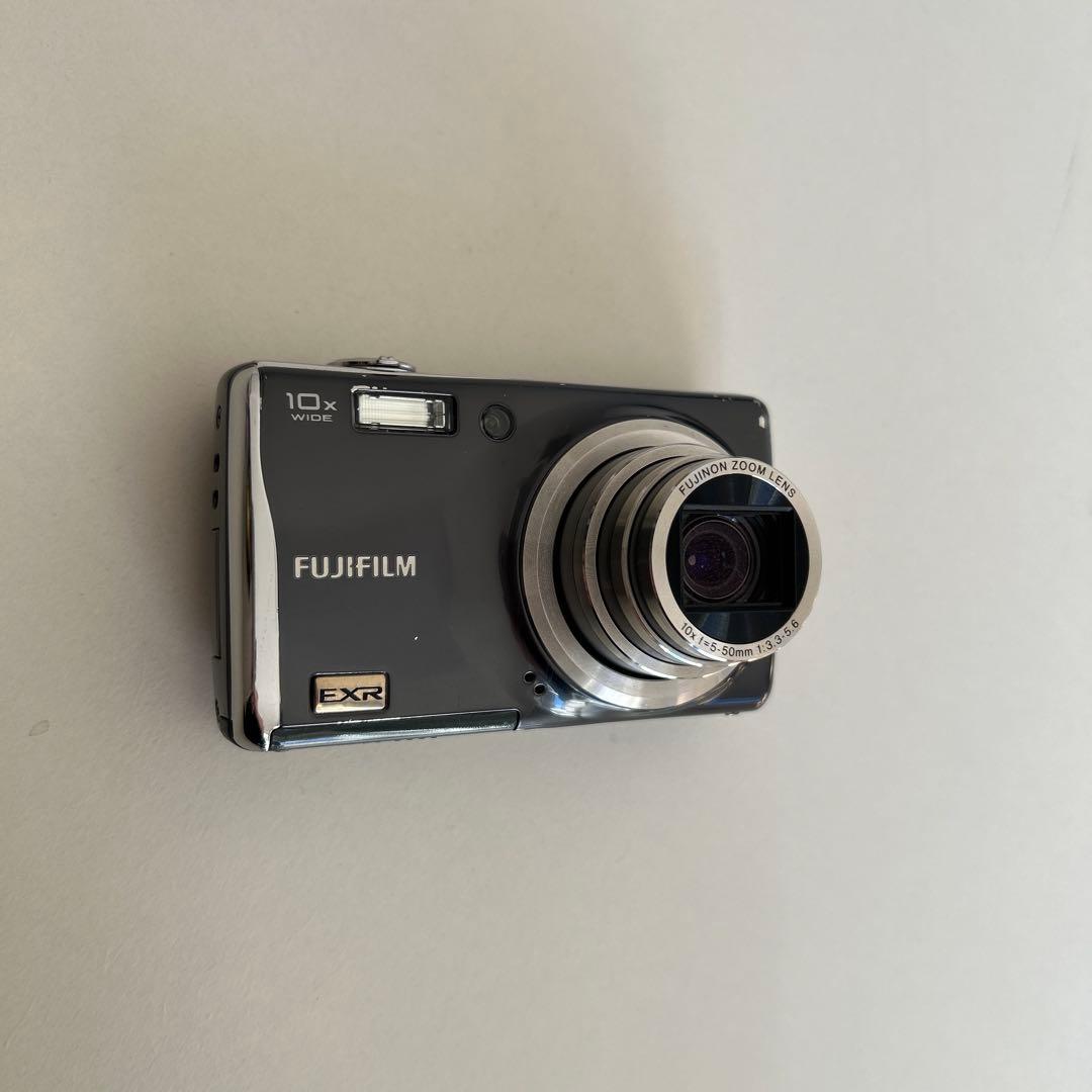 富士フィルム　FINEPIX F70EXR