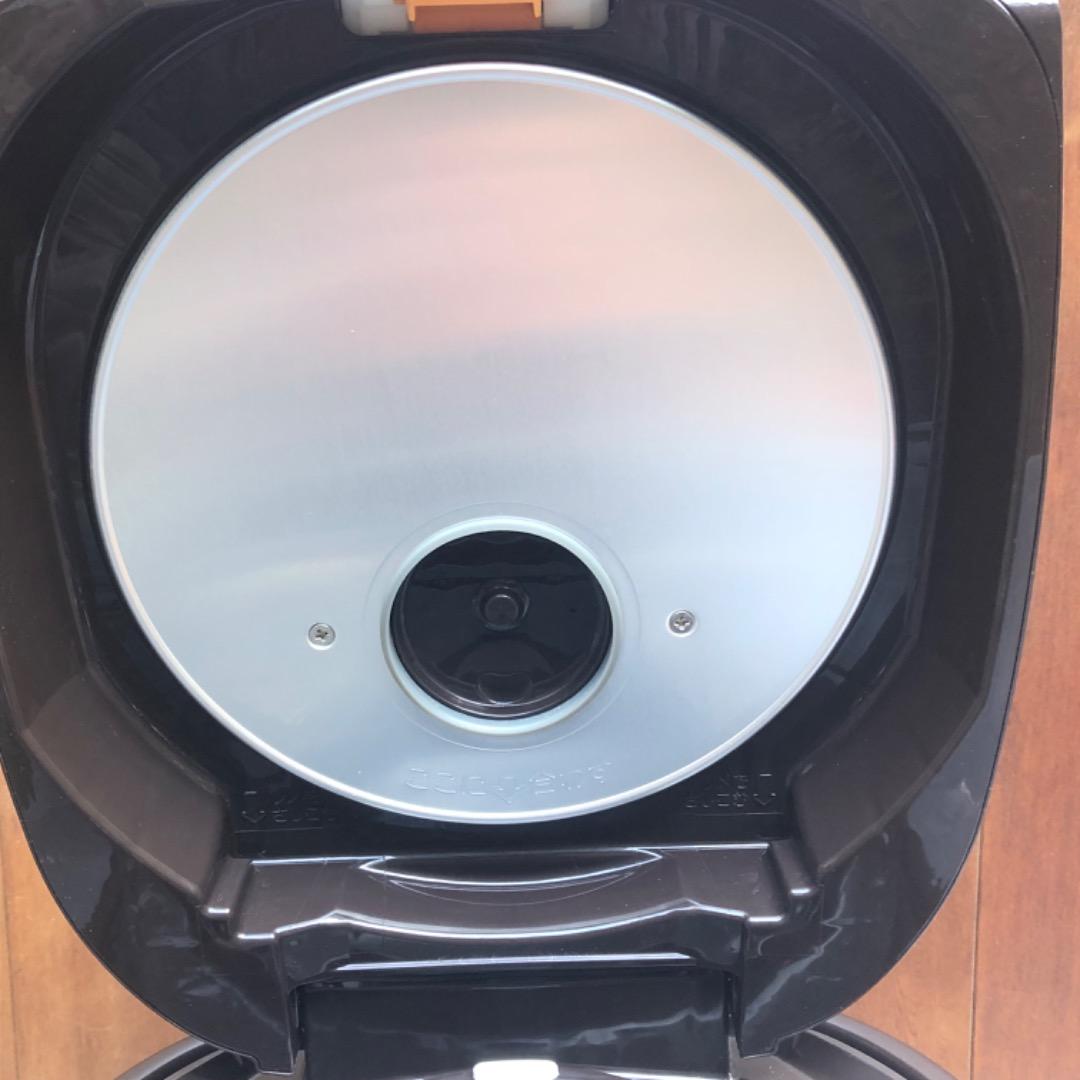 稼働品　ZOJIRUSHI 美品　IH炊飯器　5合炊き