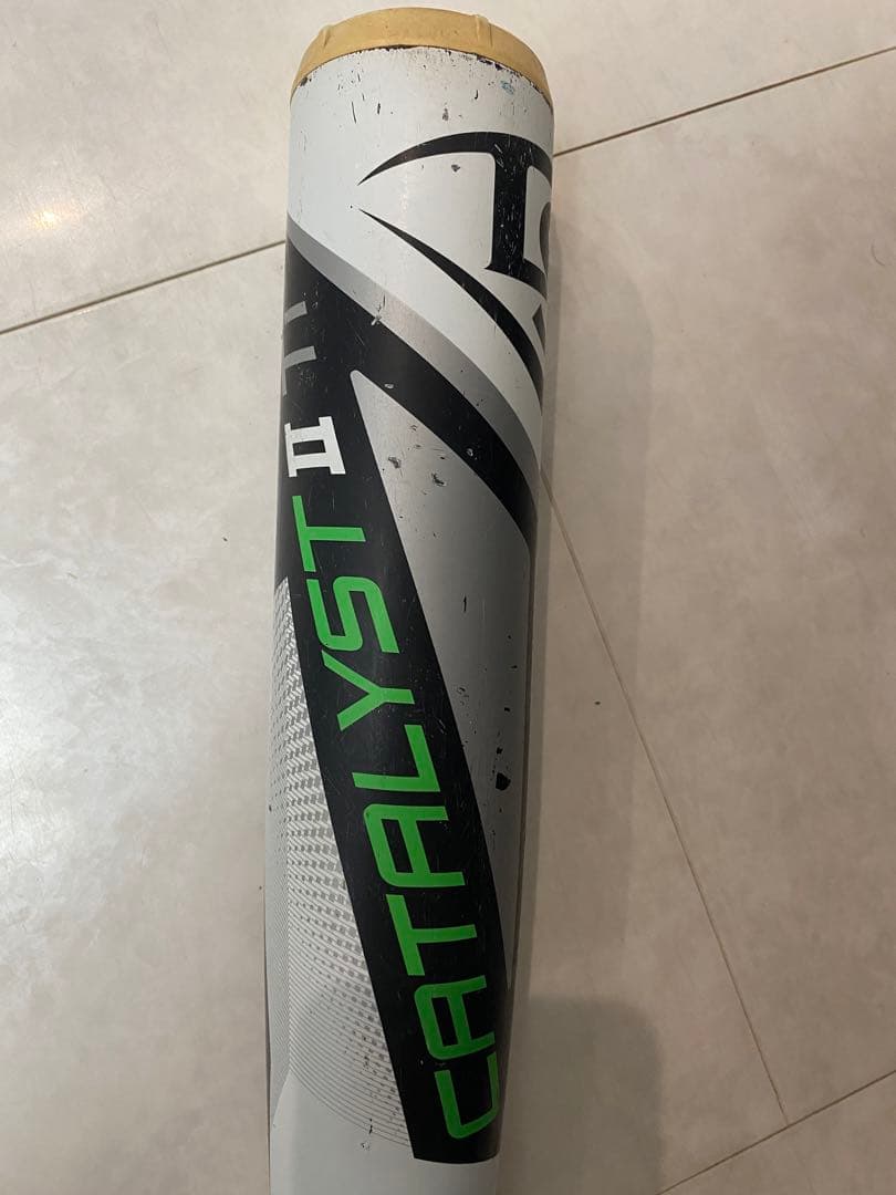 ルイスビルスラッガーCATALYST II 少年軟式バット 80cm ケース付き