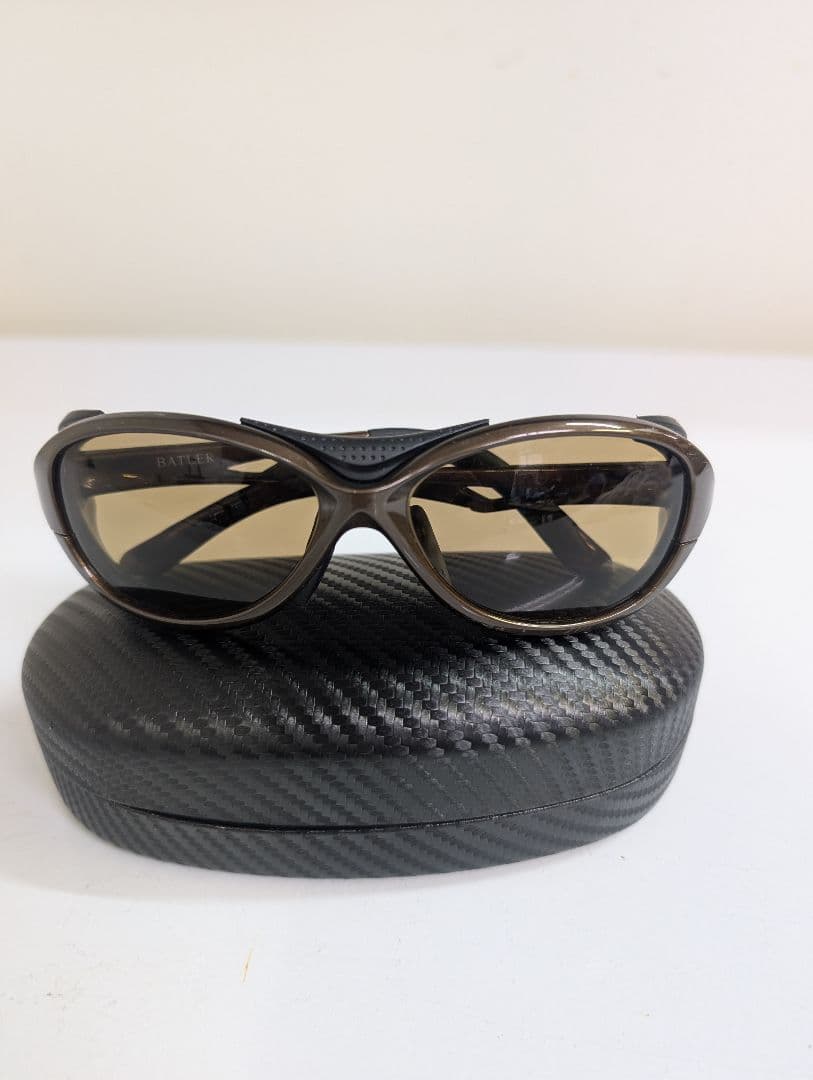 ジール　バトラー　偏光レンズサングラス ケース付き