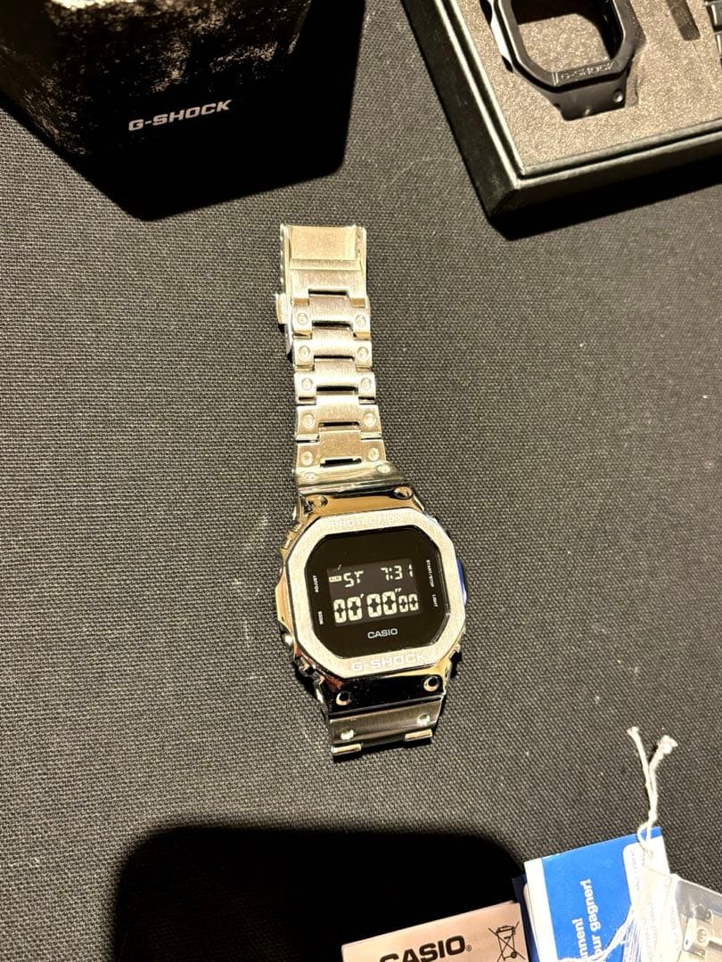 入*介様 【純正】Gショック5600 オールブラック　メタルバンド　反転液晶