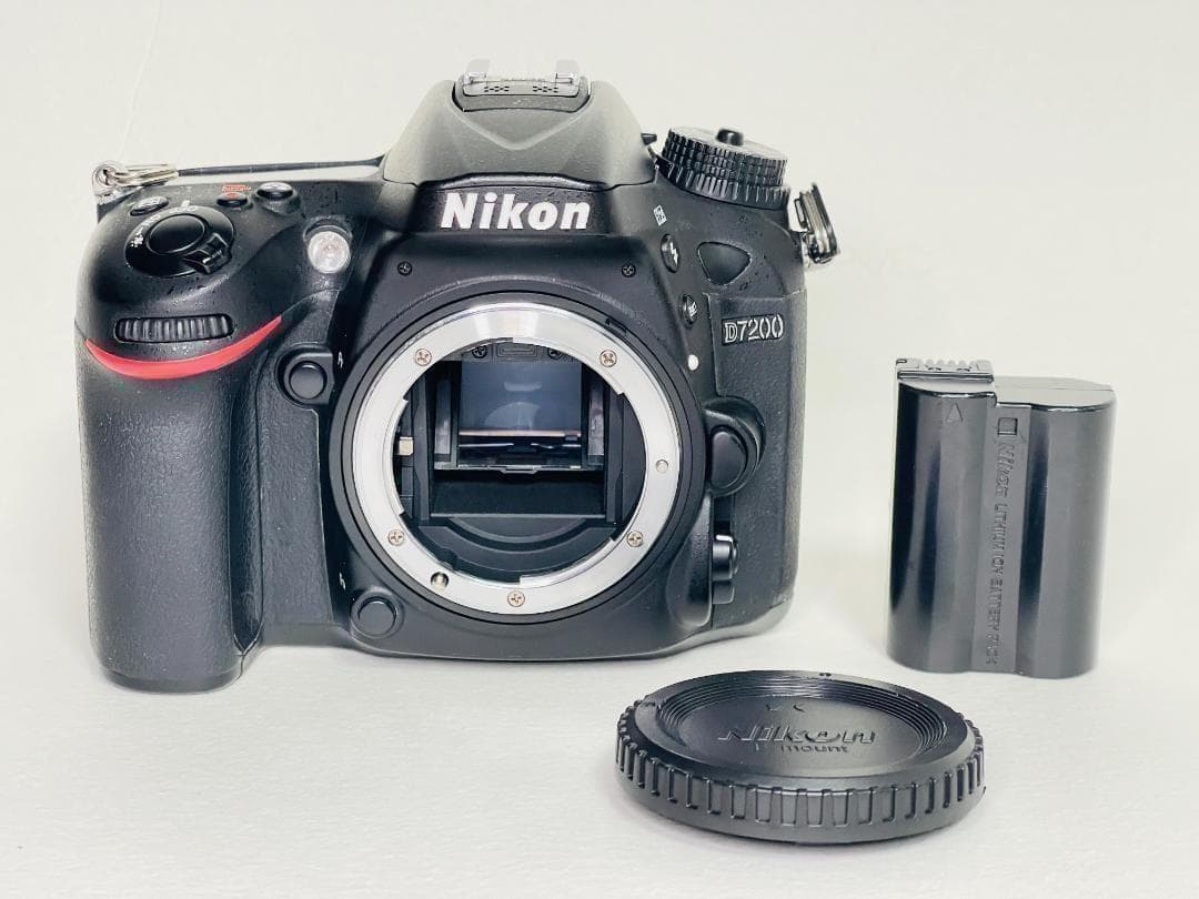 ニコン NIKON D7200 デジタル一眼レフ カメラ 中古 現状品