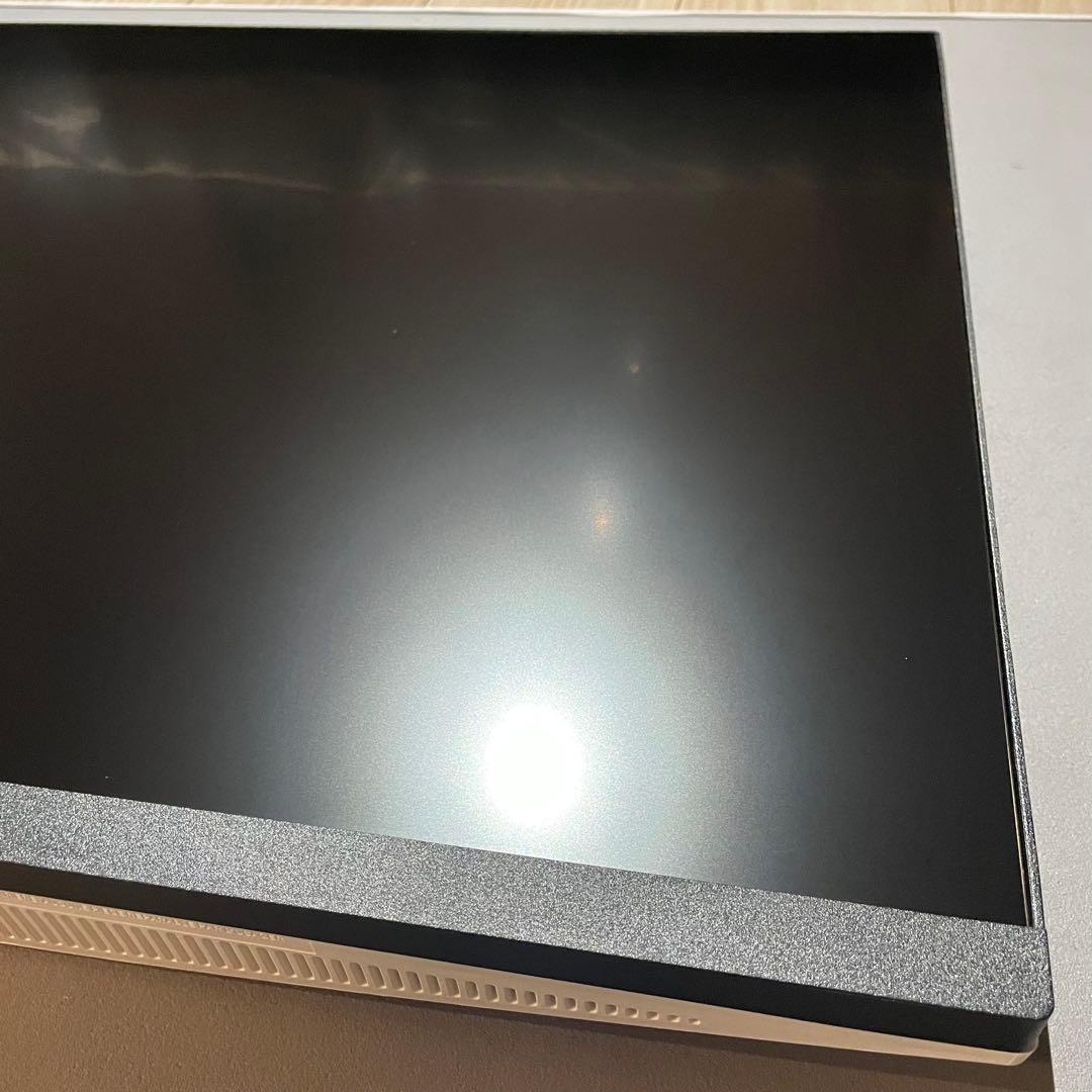 【美品】LG 32UQ850V-W 4K 31.5インチ IPS Black