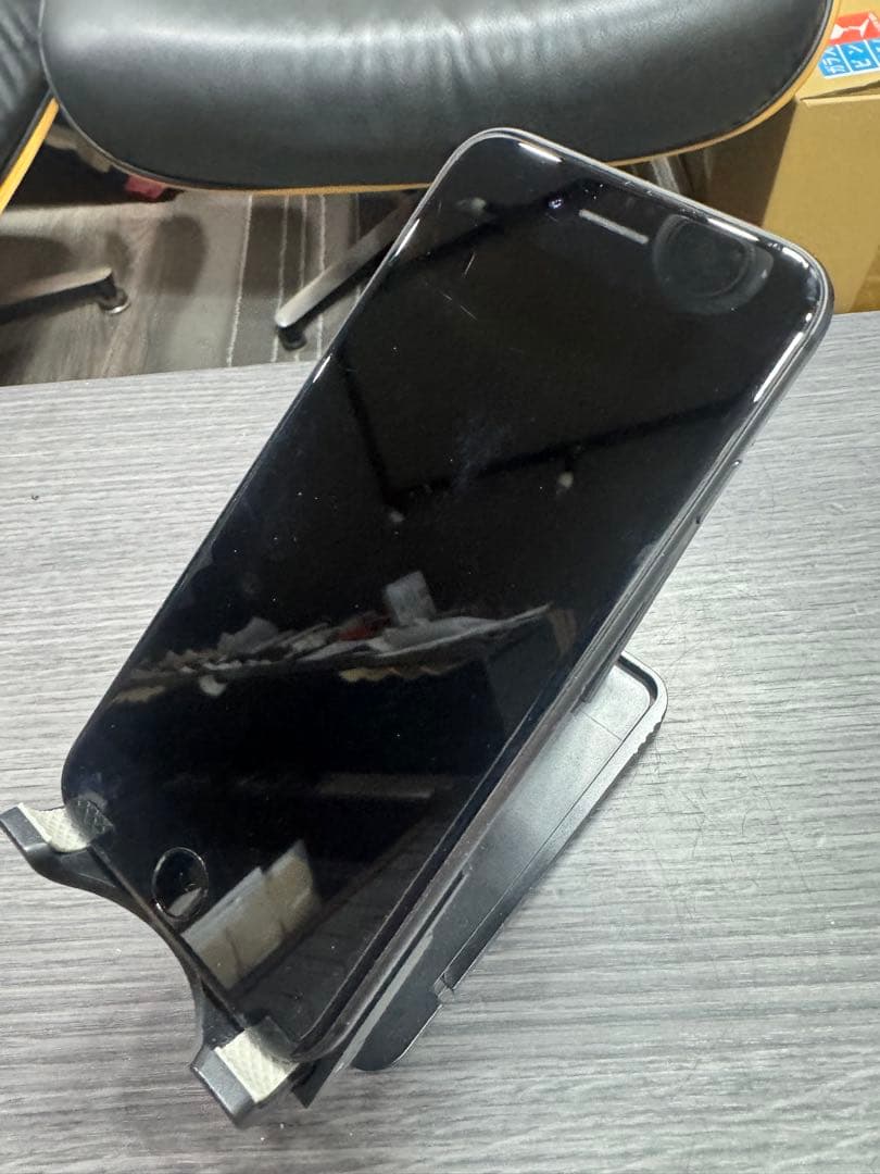 Apple iPhone 8 スペースグレー 本体64GB シムフリー12-1