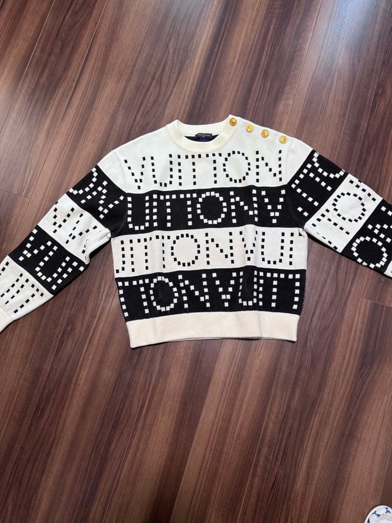 ルイヴィトン　シグネチャーチャンキーストライププルオーバー
