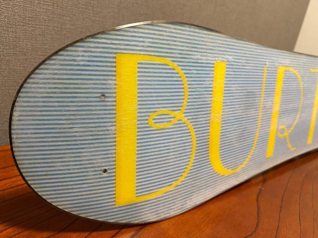 Burtonドラえもん 子ども用スノーボード90cm、ビンディング、ブーツセット