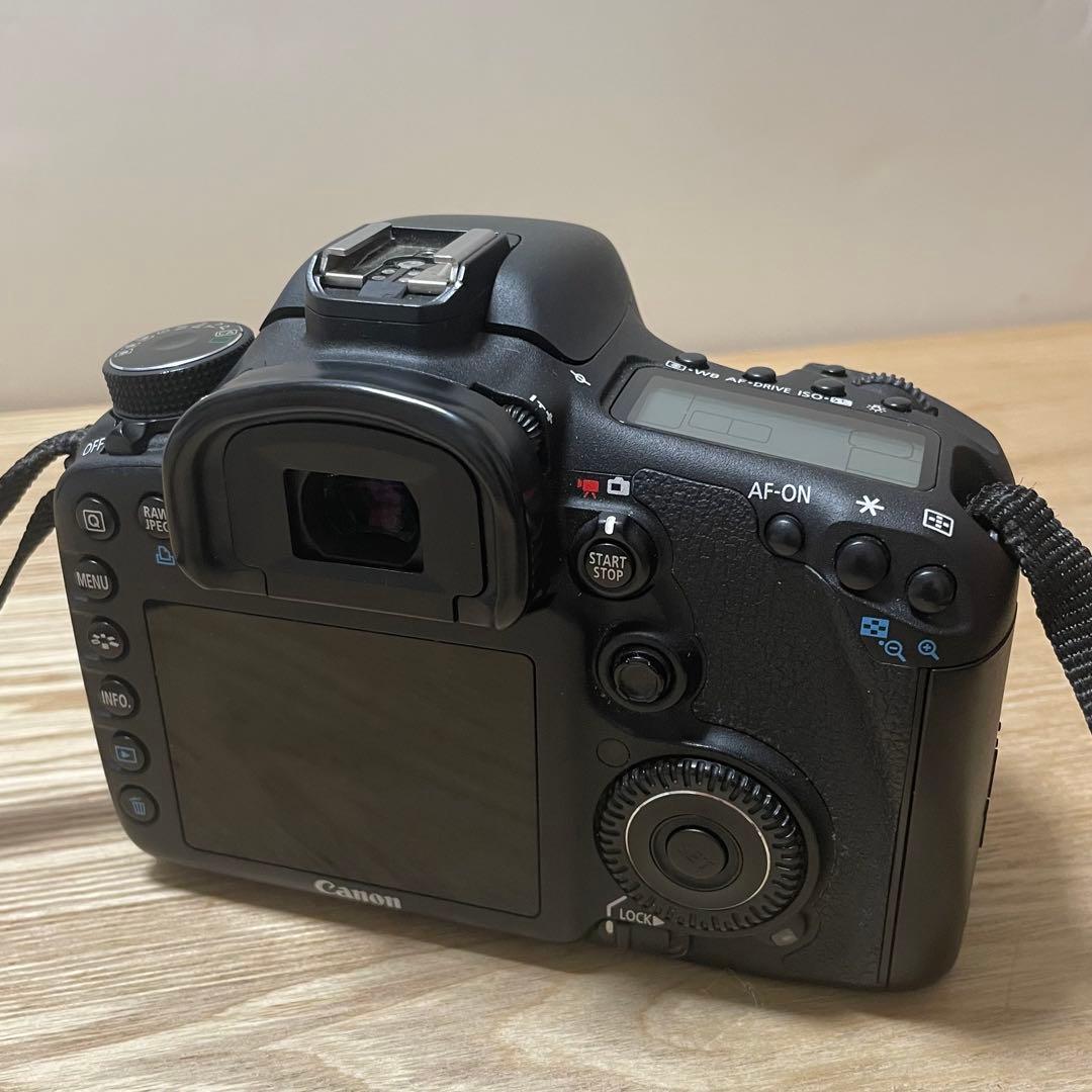 Canon EOS 7D デジタル一眼レフ 15-85mm f/3.5-5.6