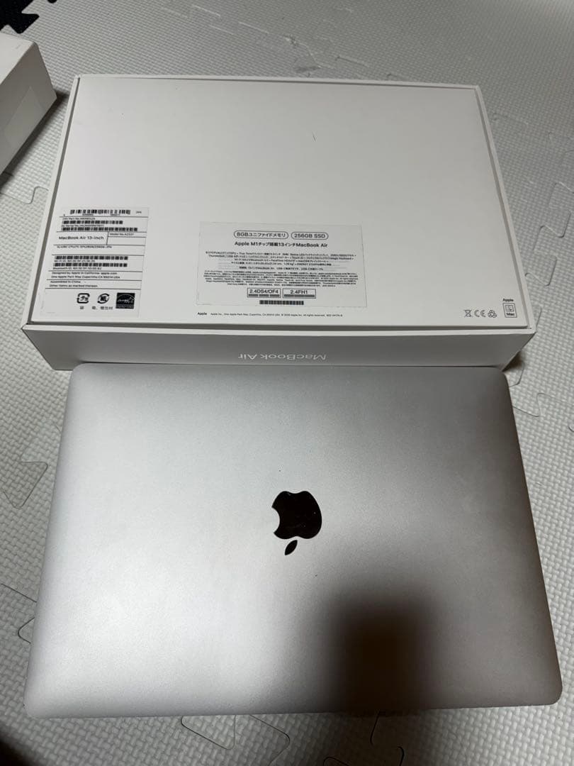 Apple MacBook Air (M1, 2020) 本体